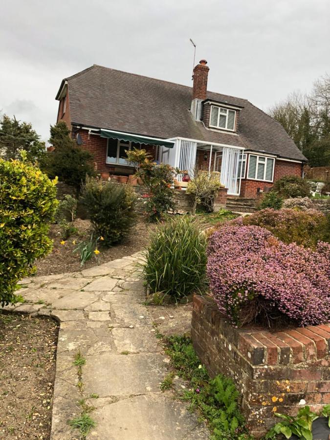 Bed and Breakfast Ponders End Newport  Exterior foto