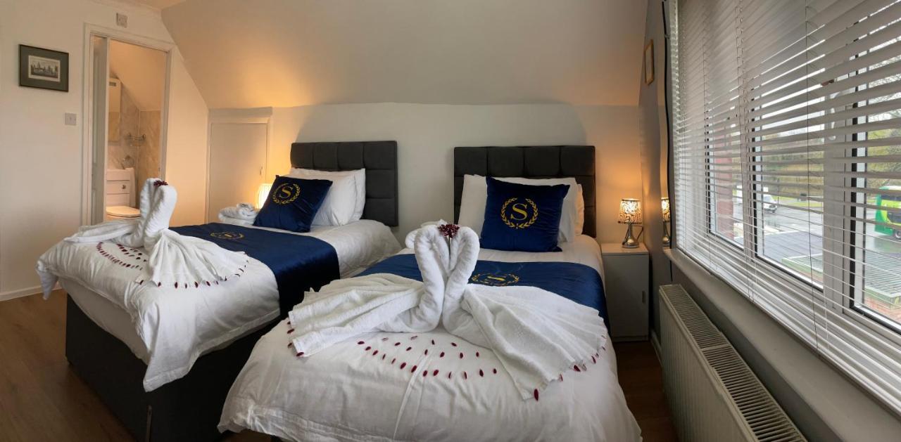 Bed and Breakfast Ponders End Newport  Exterior foto
