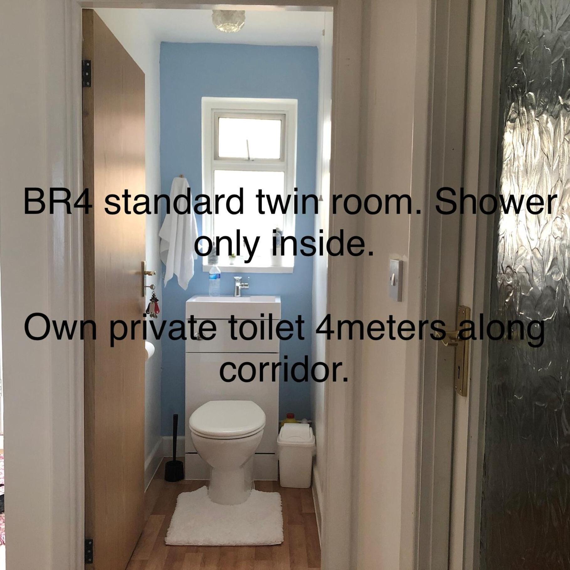 Bed and Breakfast Ponders End Newport  Exterior foto